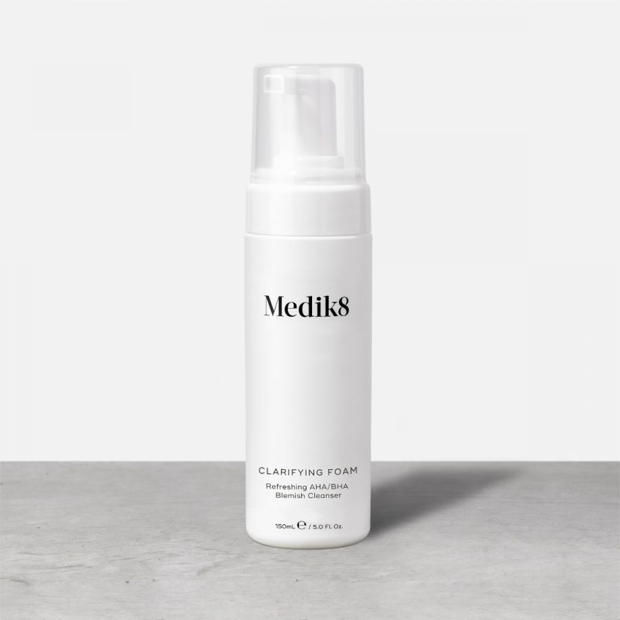 Medik8 clarifying foam gezichtsreiniger acne huid